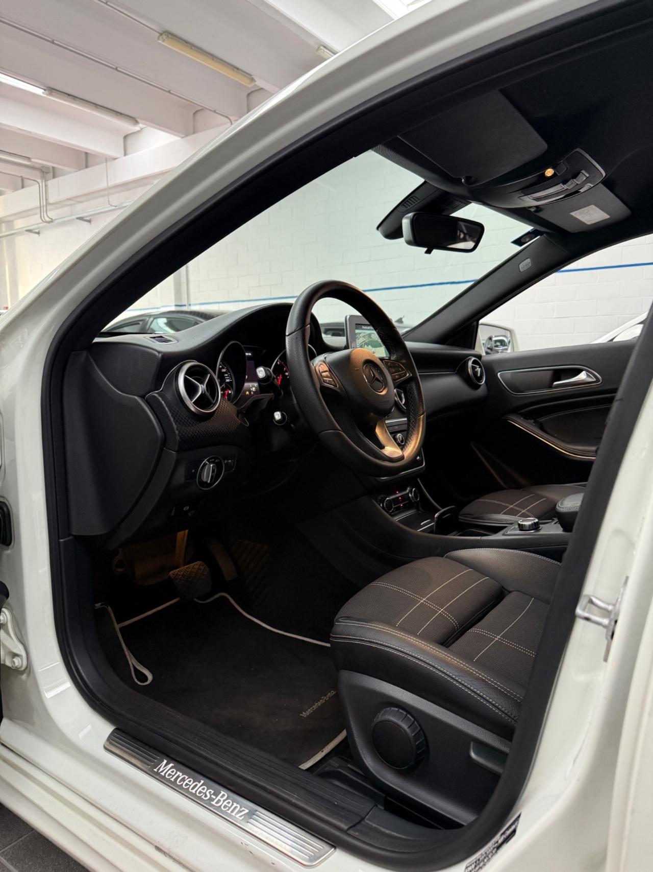 Mercedes-benz A 180 Sport 122cv Benzina