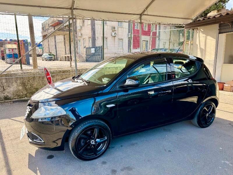 Lancia Ypsilon 1.3 MJT 16V 95 CV 5 porte S&S Elle