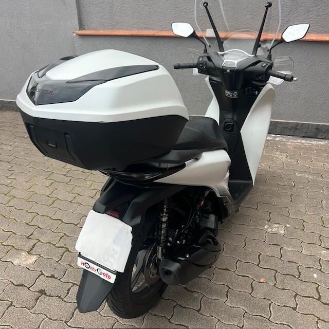 Honda SH 150 SPORT