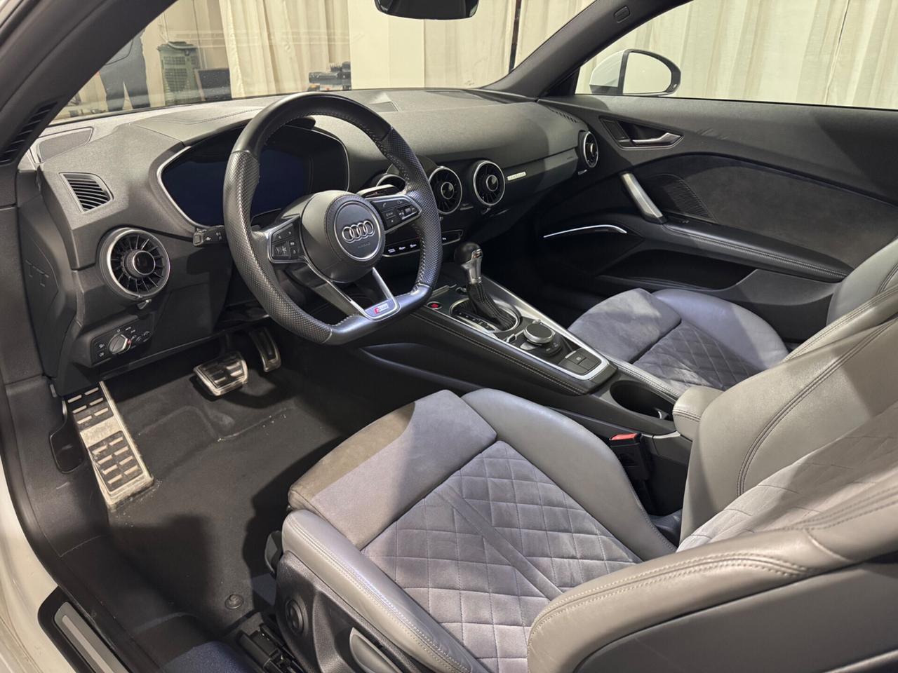 Audi TT Coupé 2.0 TFSI quattro S tronic line