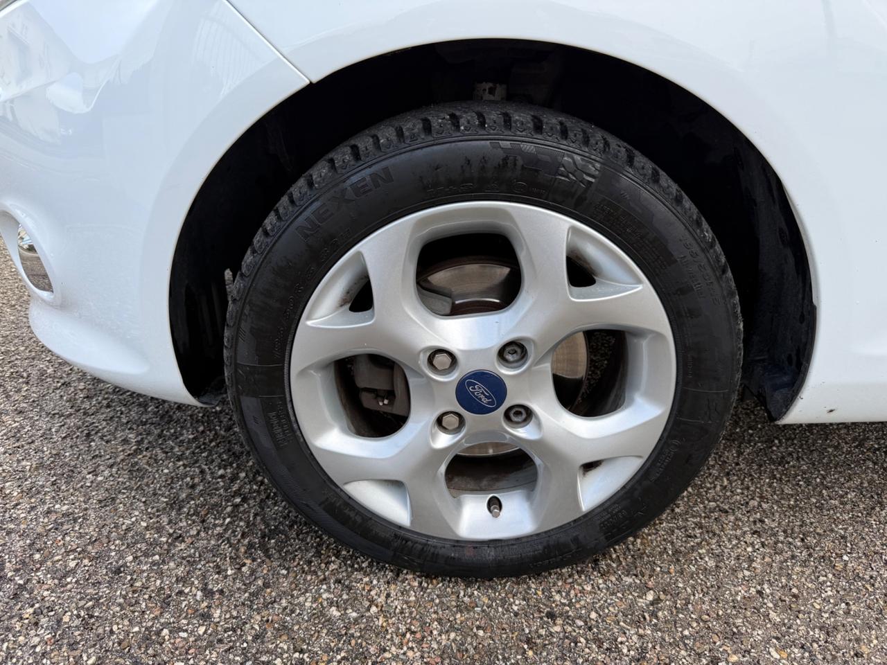 Ford Fiesta 1.4 5 porte Bz.- GPL Titanium