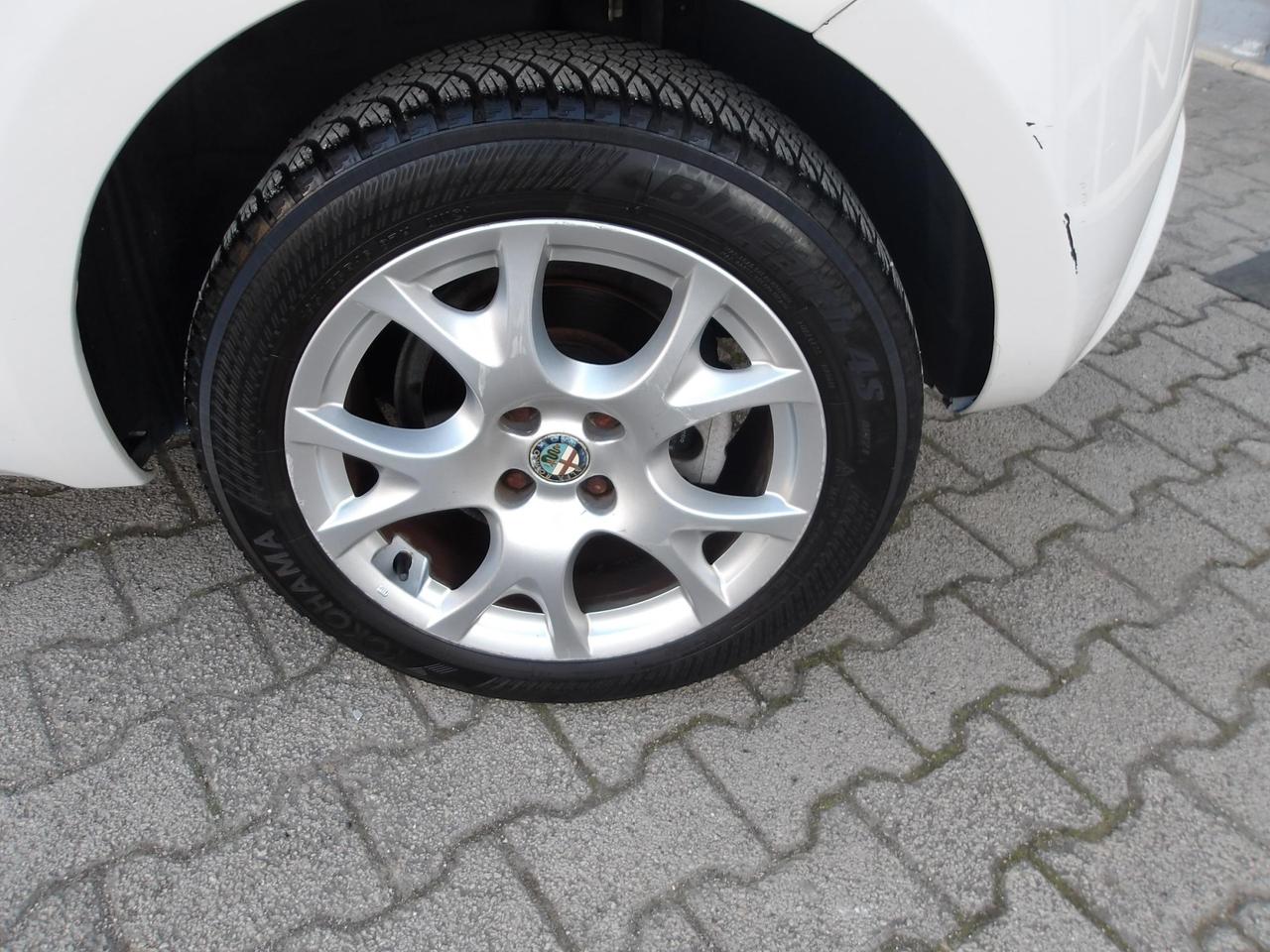 Alfa Romeo MiTo 1.3 jtdm-2 Distinctive premium pack 95cv