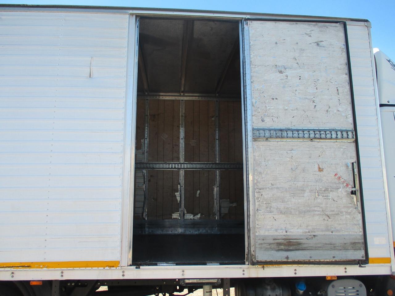 Iveco EUROCARGO 75/18 E5 FURGONE 6M+PEDANA CARICATRICE