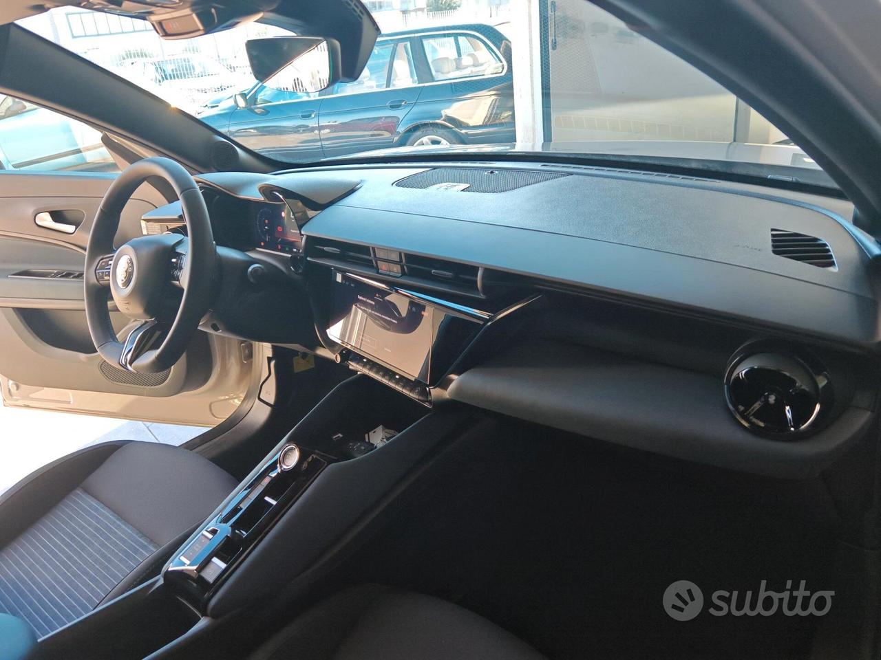 Alfa Romeo Junior 1.2 145 CV Hybrid eDCT6 Q4 Sprin