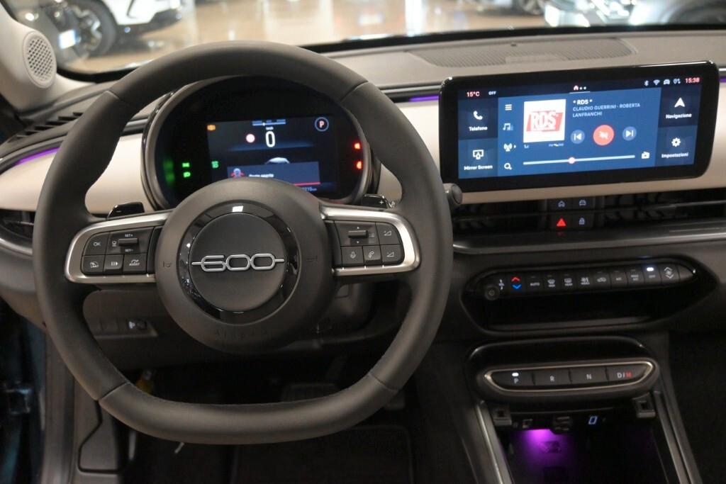 Fiat 600 Hybrid 136 CV DCT MHEV La Prima