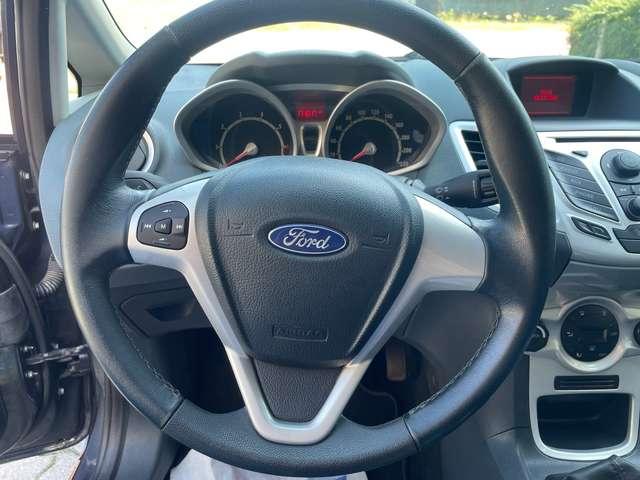 Ford Fiesta Fiesta 5p 1.4 16v + Gpl