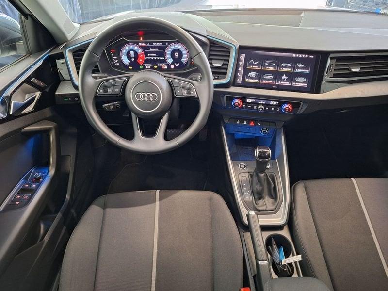 Audi A1 A1 allstreet 30 1.0 tfsi Identity Contrast 116cv s tronic