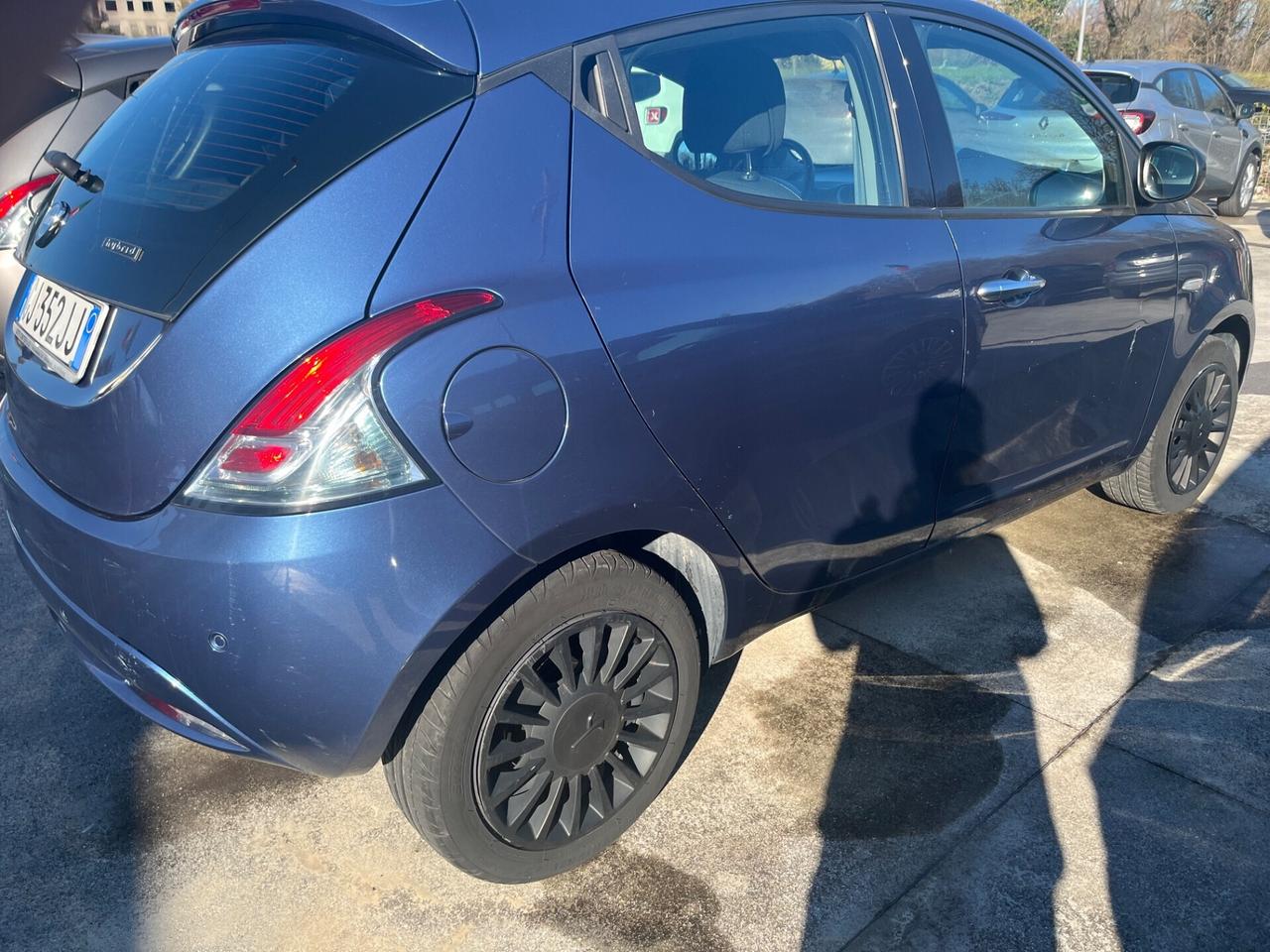 Lancia Ypsilon 1.0 FireFly 5 porte S&S Hybrid Gold Plus