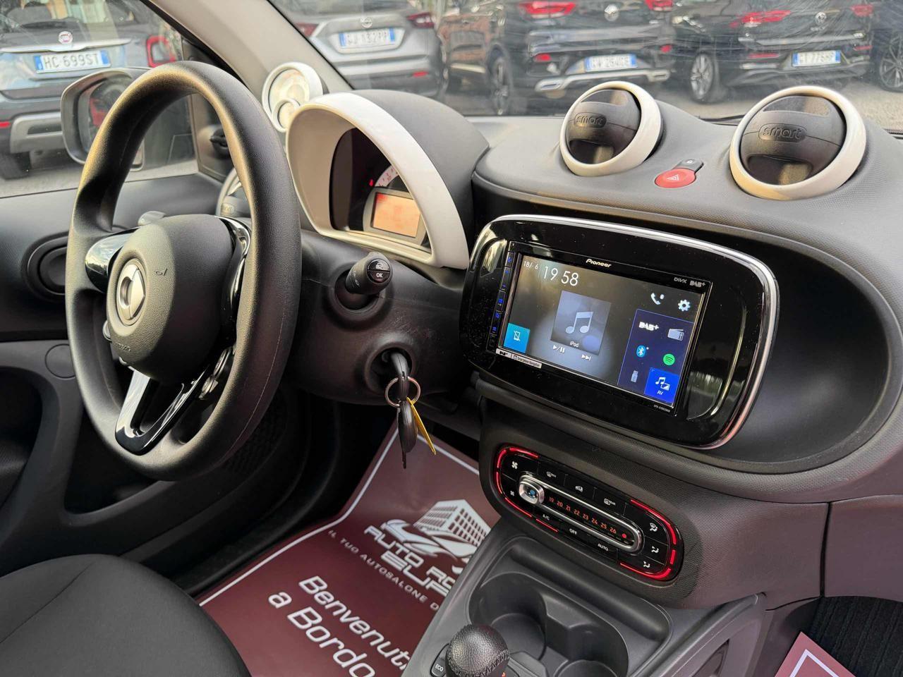 smart forTwo EQ PREZZO REALE! TAGLIANDI UFFICIALI! PERFETTA!