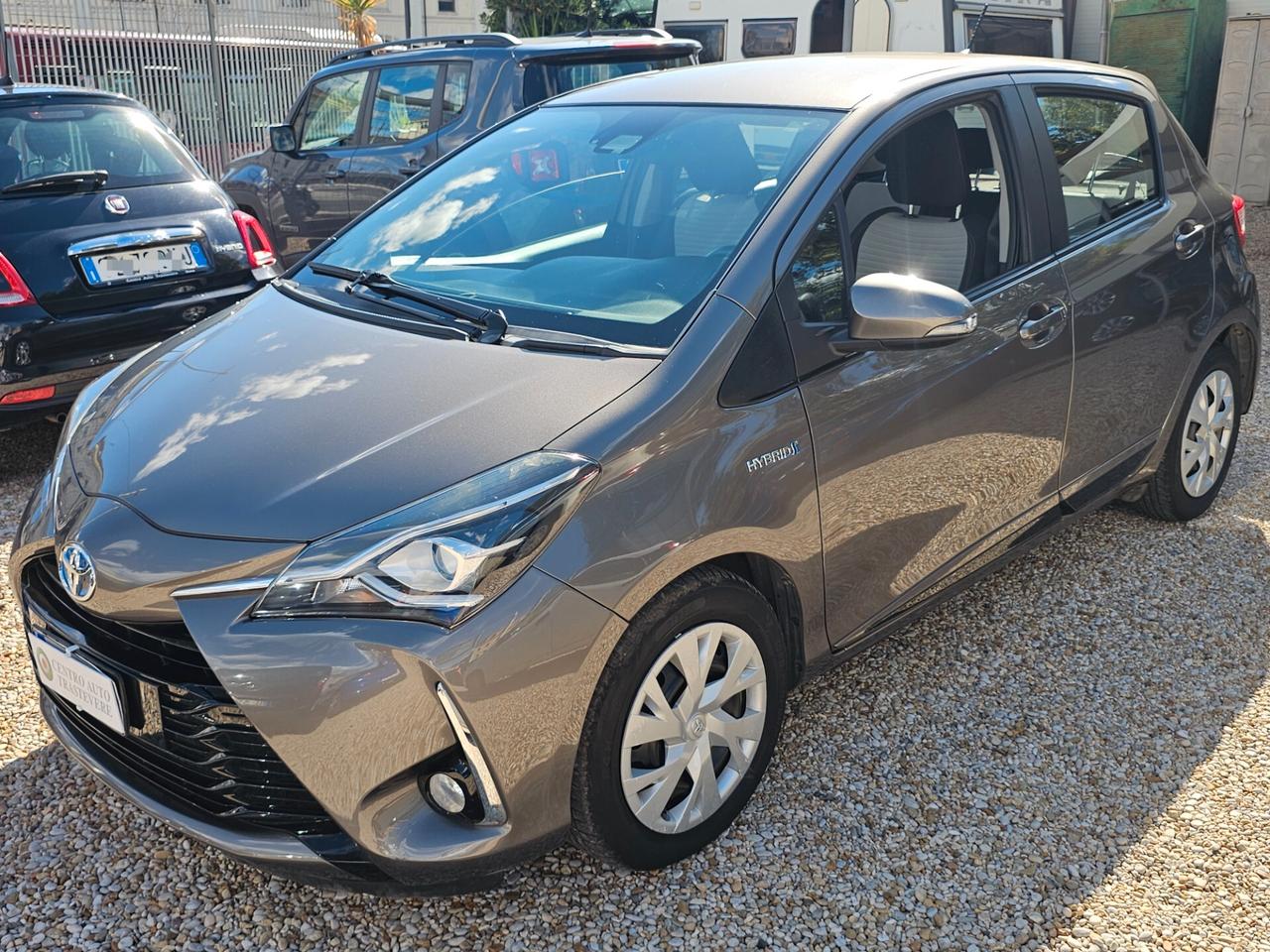 Toyota Yaris 1.5 Hybrid 5 porte Active