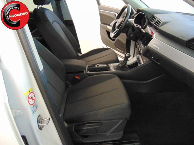 AUDI Q3 35 TDI quattro S tronic S line edition