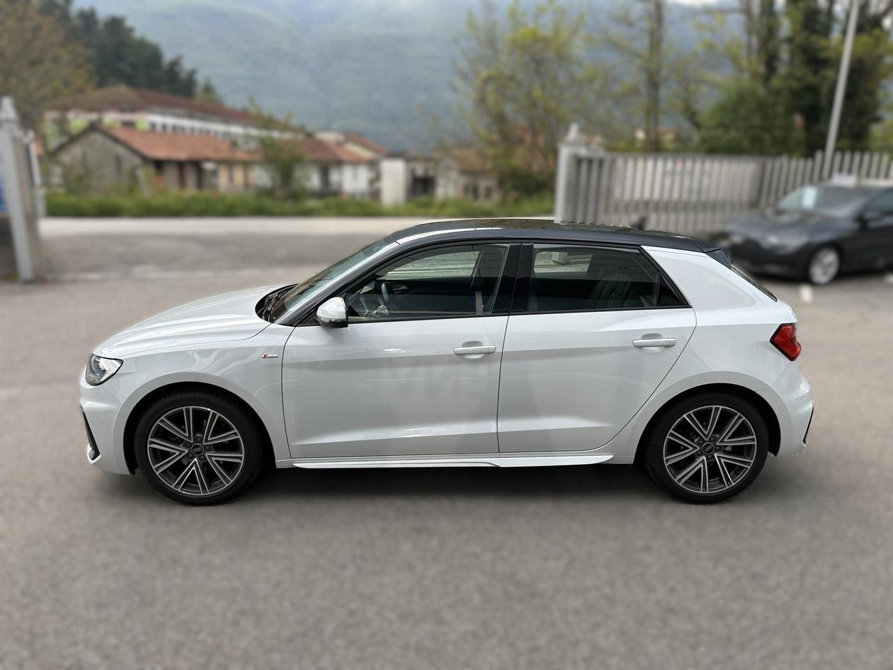 Audi A1 Sportback 30 TFSI S line edition