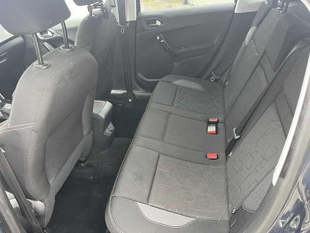 Peugeot 2008 PureTech 82 Active