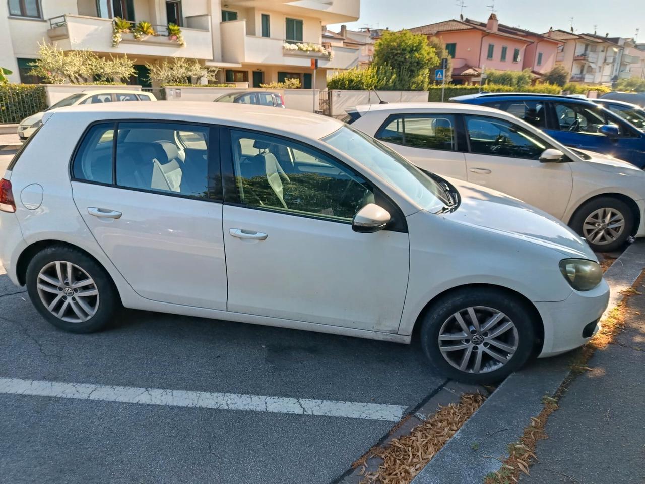 Volkswagen Golf 1.6 TDI DPF 5p. Ok neopatentati