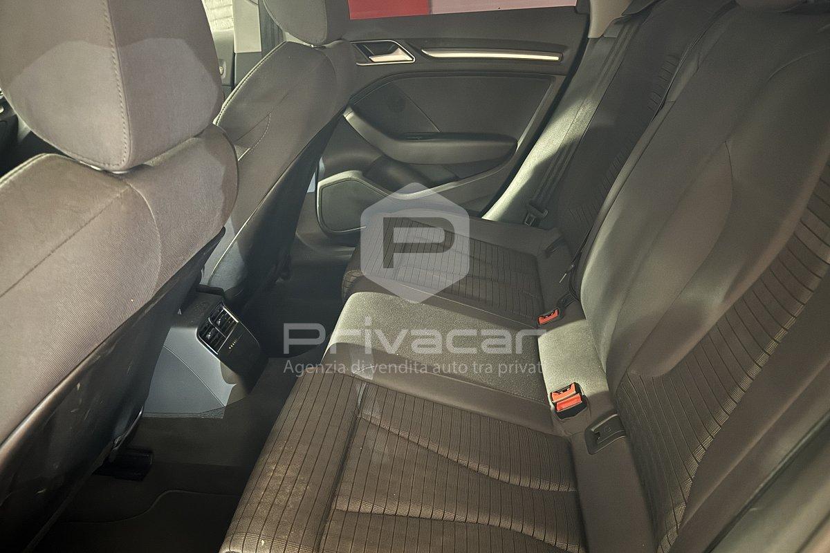 AUDI A3 SPB 1.6 TDI 116 CV Business