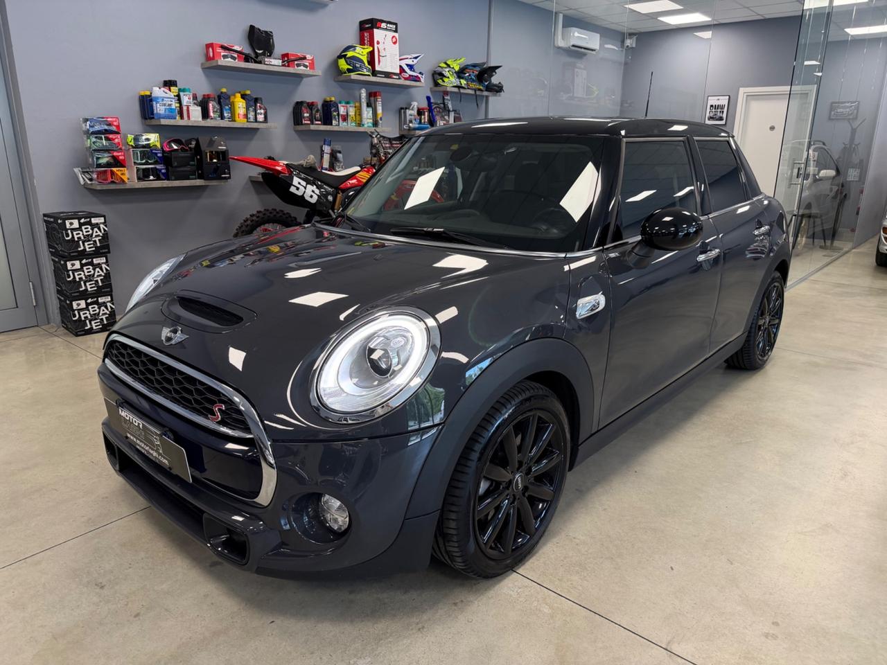 Mini 2.0 Cooper SD aut. Hype 5 porte