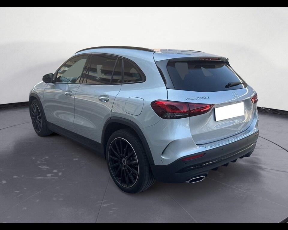 Mercedes GLA 200 200 D Premium 8G-DCT