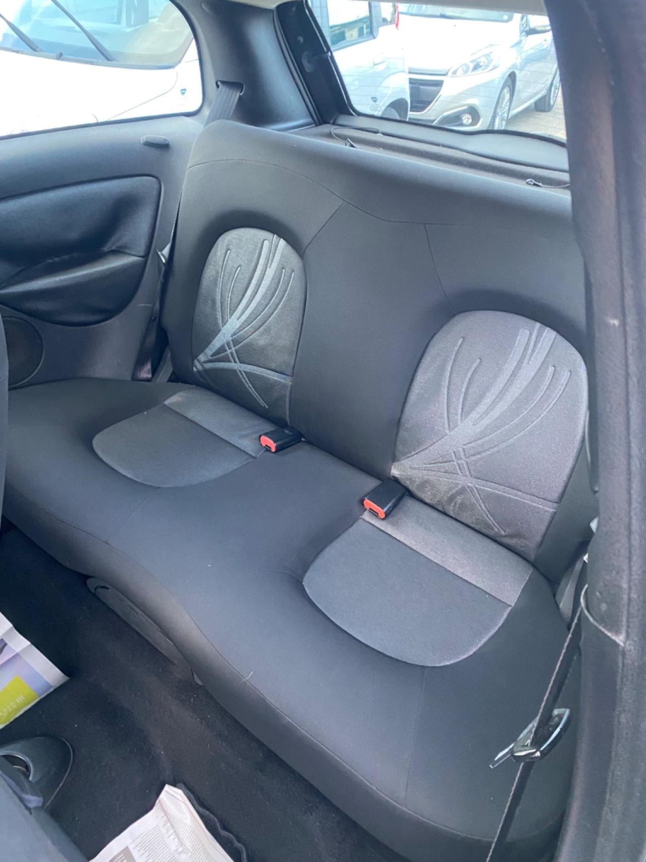 Lancia Ypsilon 1.2 69 CV Diva