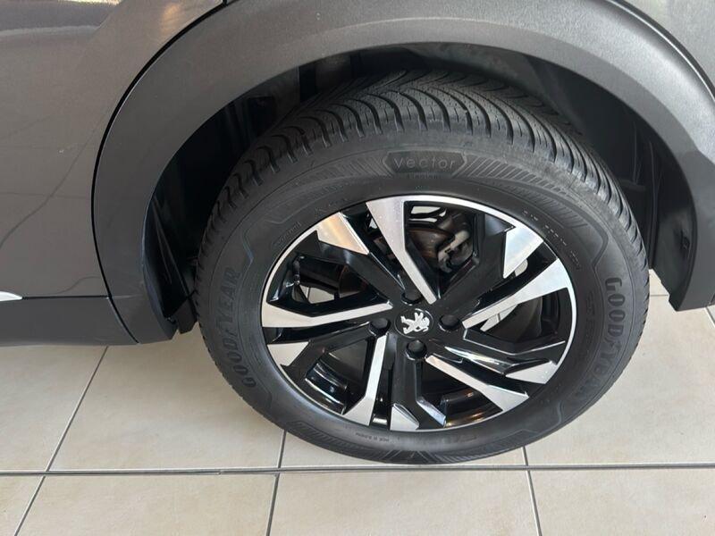 Peugeot 2008 PureTech 130 Allure Pack S/S Retrocamera