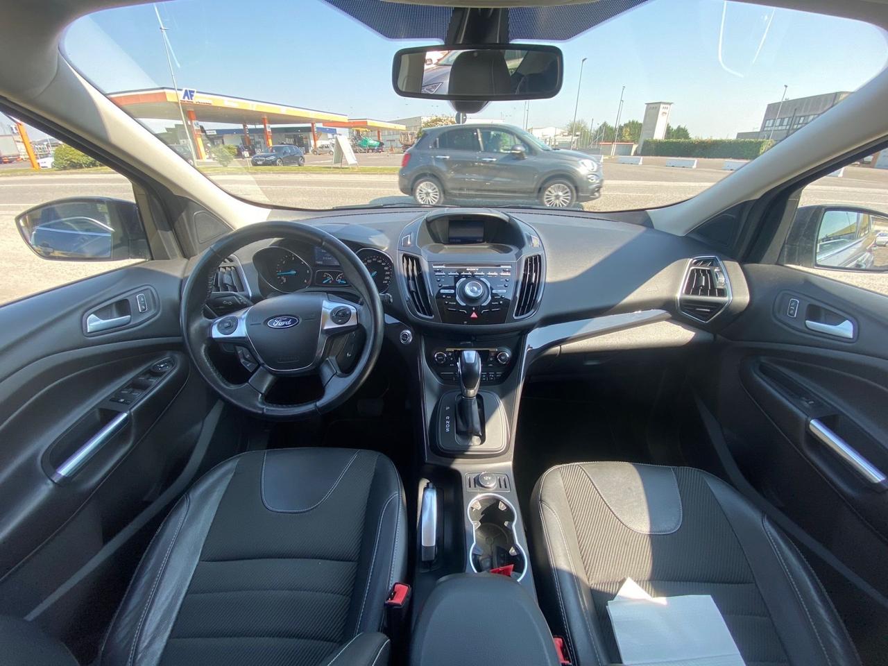 Ford Kuga 2.0 TDCI 140 CV 4WD Powershift Business