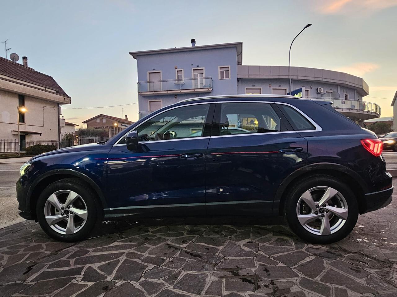 Audi Q3 35 TDI S tronic Business Advanced 2.0 150 CV