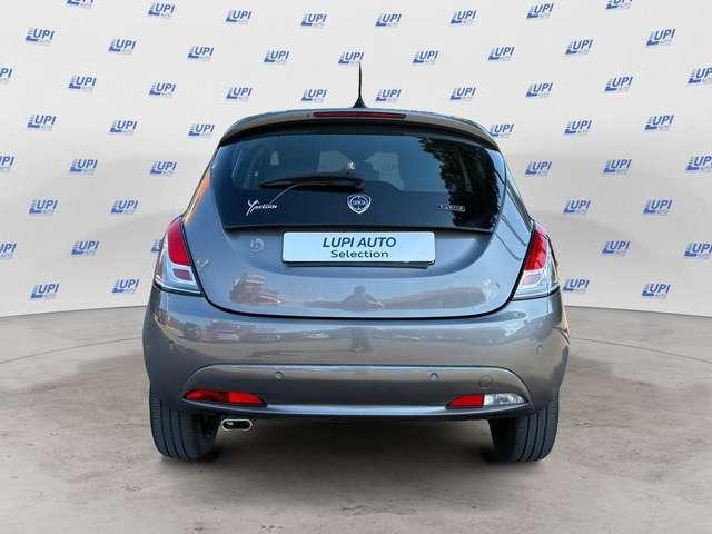 Lancia Ypsilon 1.0 firefly hybrid Gold s&s 70cv