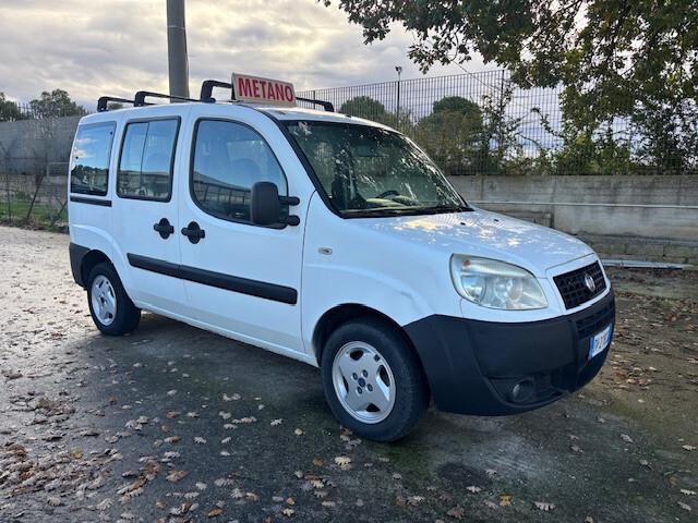 Fiat Doblò 1.6 16V Natural Power 5 posti