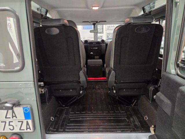 LAND ROVER Defender 90 2.4 TD4 AUTOVETTURA