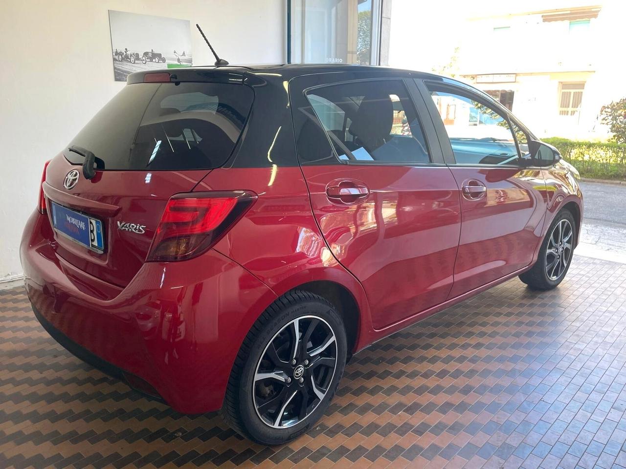 Toyota Yaris 1.0 5 porte Lounge