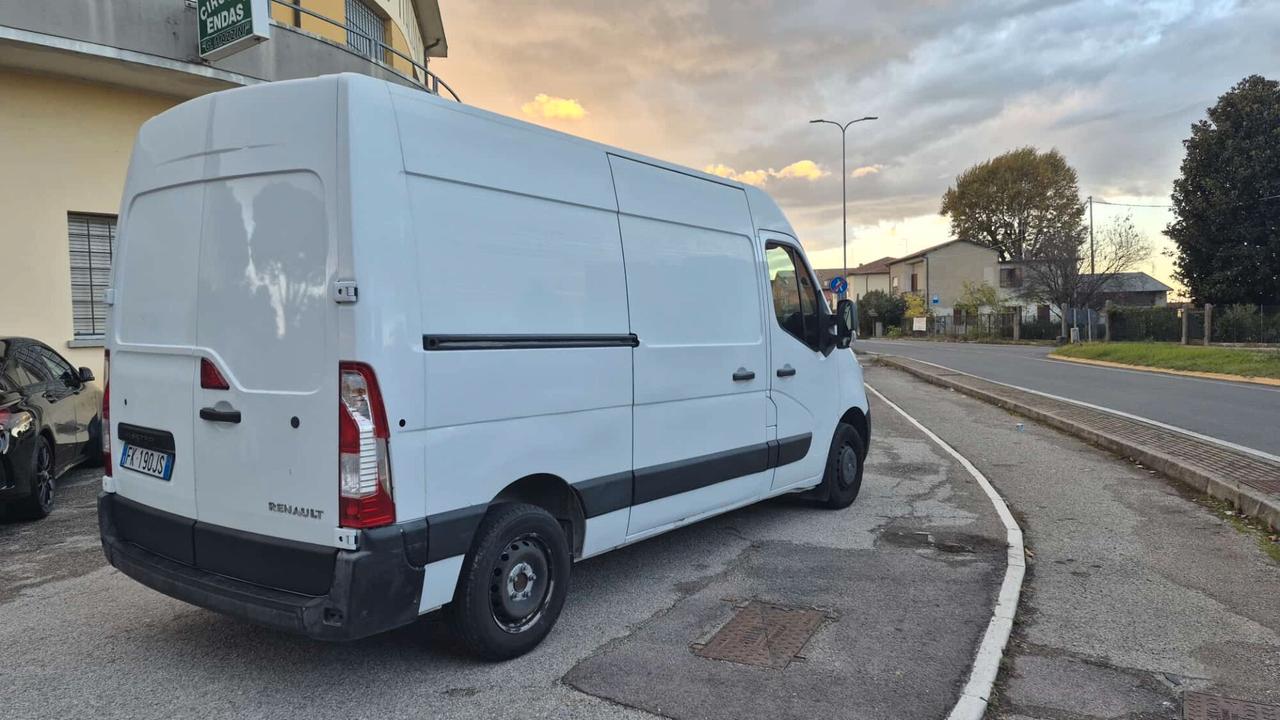 Renault Master T35 2.3 dCi/130 PC-TN Furgone