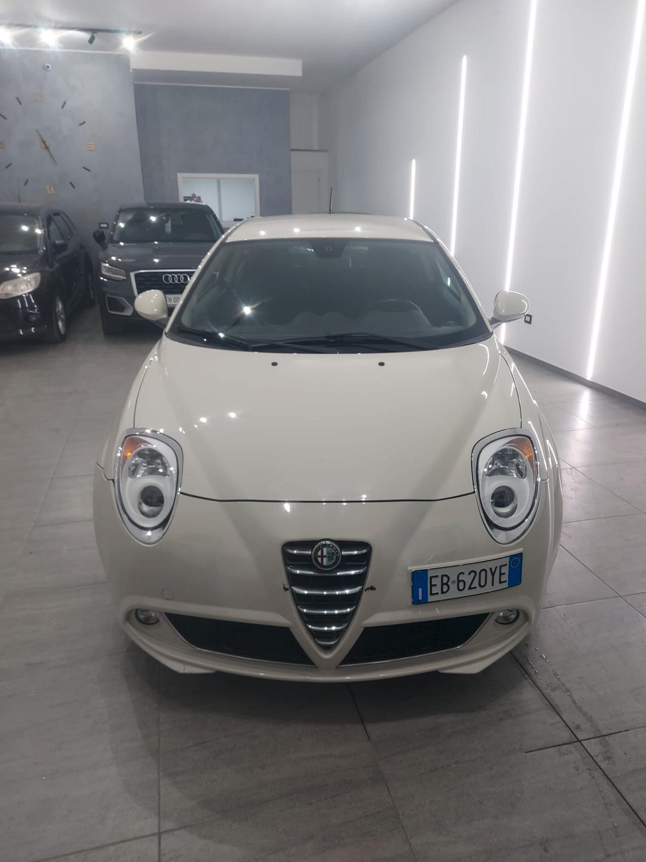 Alfa Romeo MiTo 1.3 JTDm-2 95 CV S&S Distinctive Sport Pack
