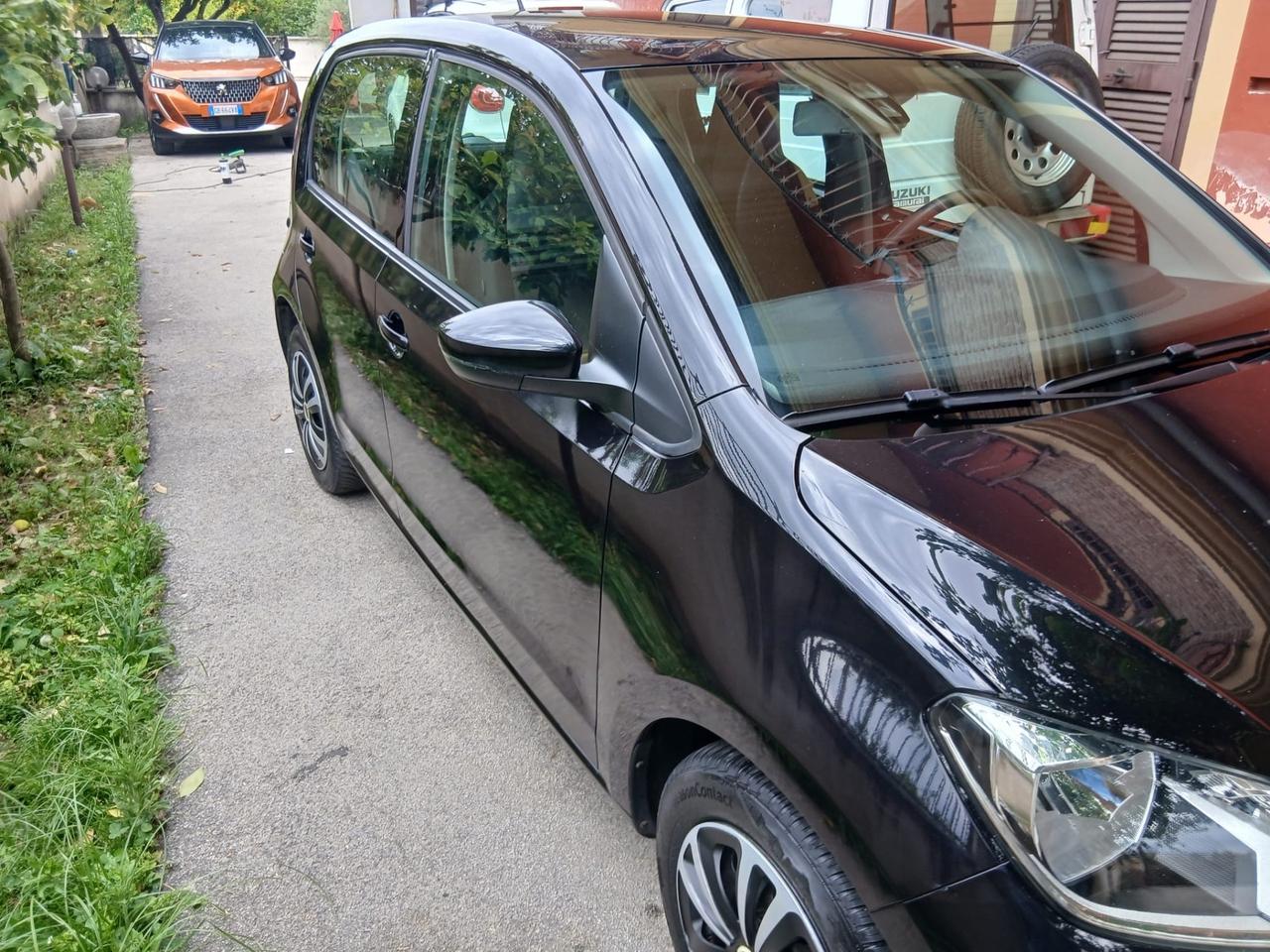 Volkswagen up! 1.0 5p. move