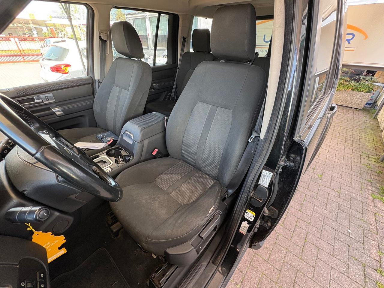 Land Rover Discovery 4 SE 2.7 TDV6 #10238