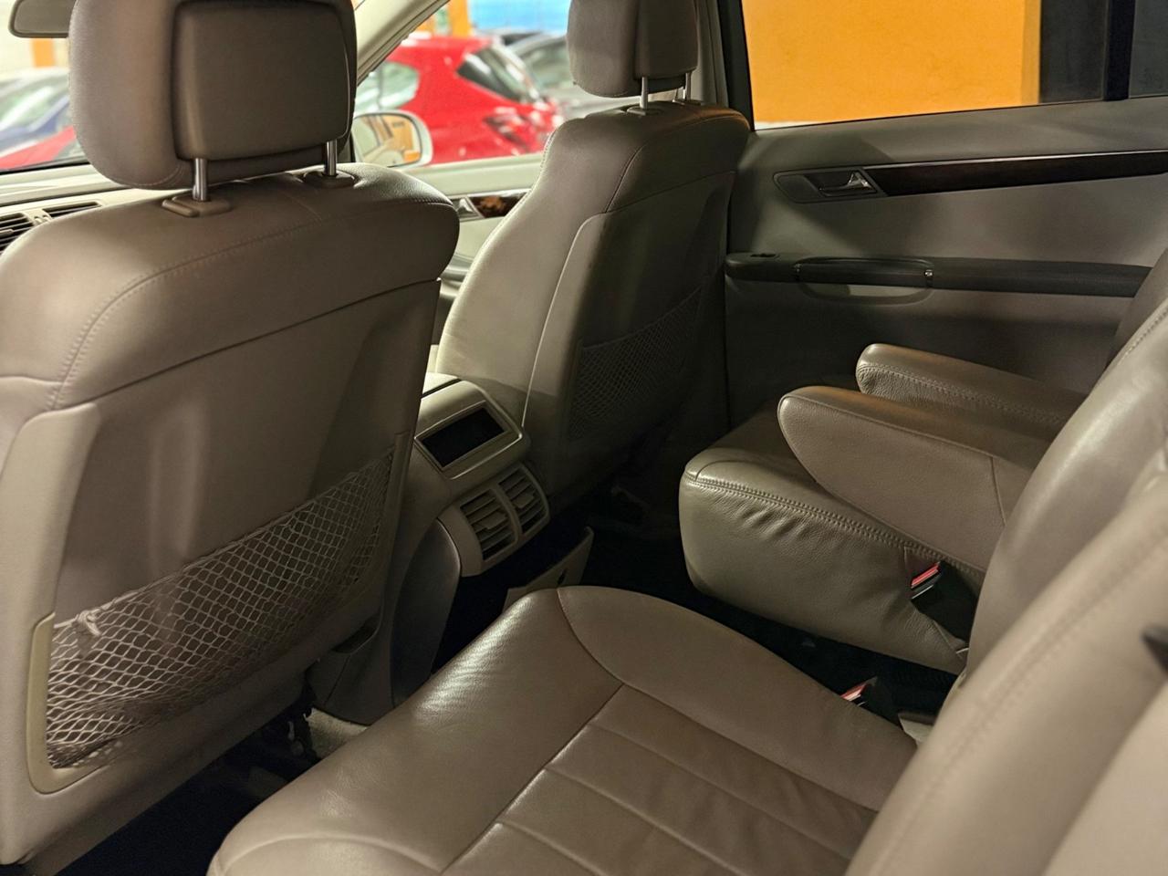 STUPENDA MERCEDES-BENZ CLASSE R 6 POSTI CON INTERNI IN PELLE TOTALE