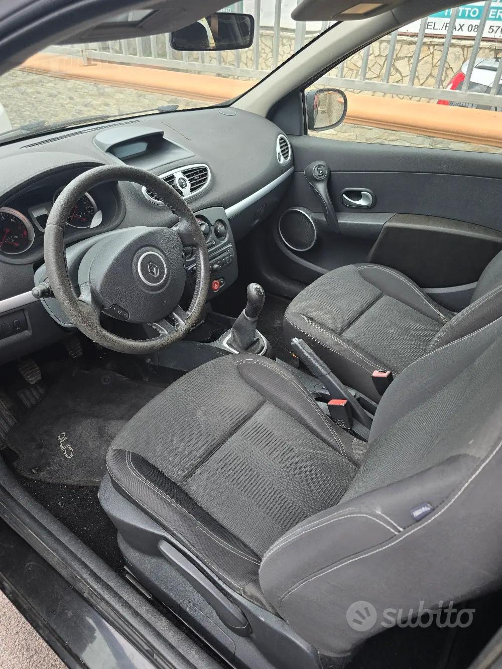 Renault Clio 3 Porte 1.2 16V "Le Iene" - Anno 2009