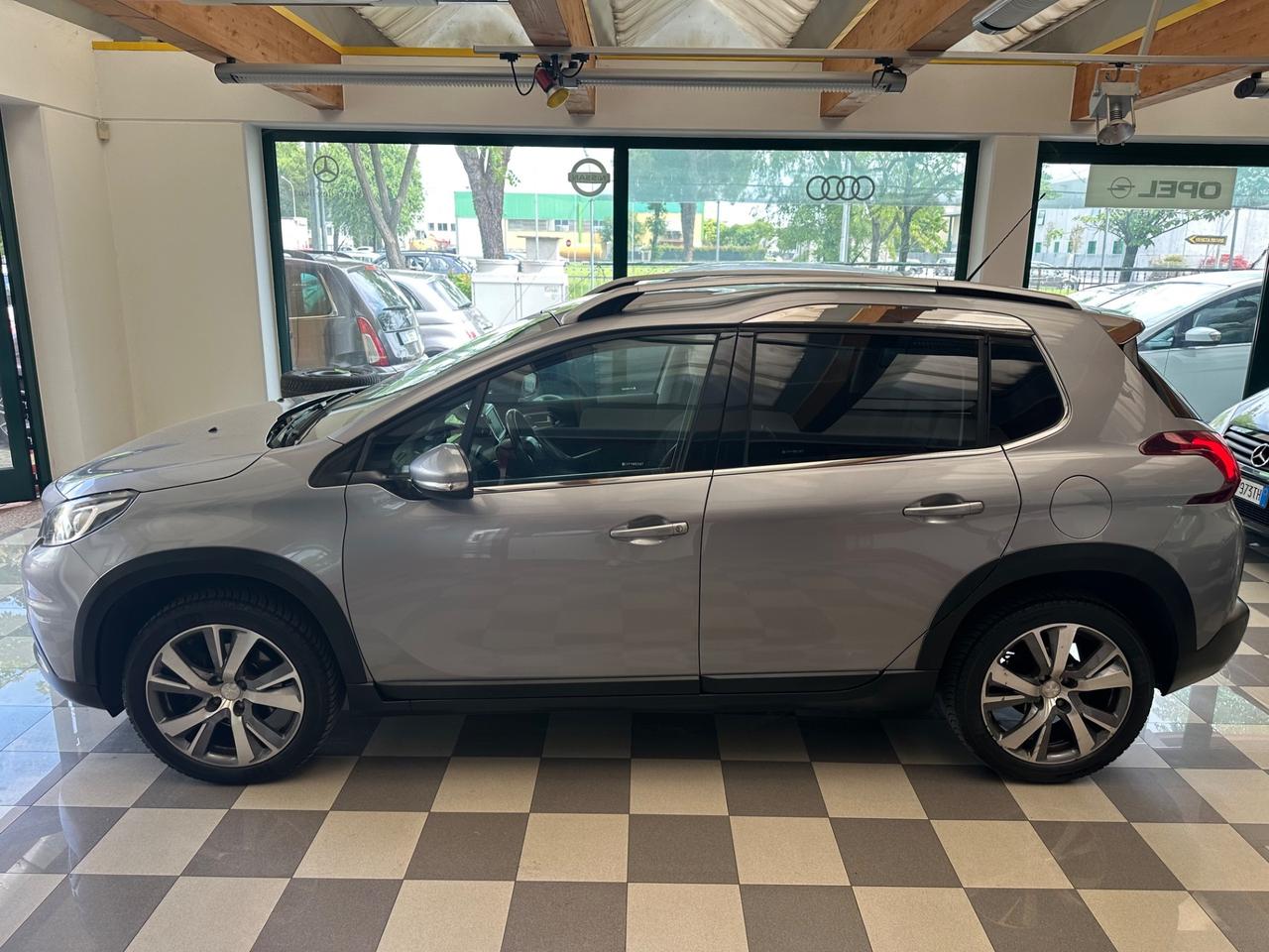 Peugeot 2008 BlueHDi 120 S&S Allure