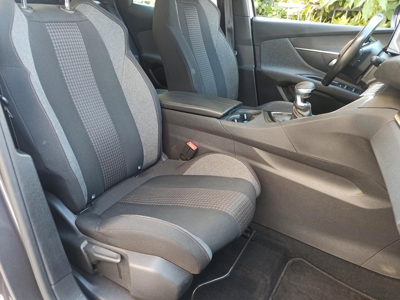 Peugeot 3008 BlueHDi 130 S&S Allure Pack NEOPATENTATI