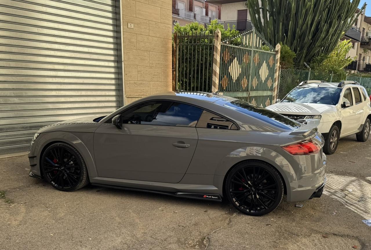 Audi TT RS Coupé 2.5 TFSI quattro S tronic
