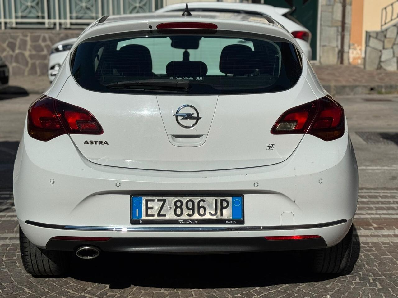 Opel Astra 1.4 Turbo 140CV 5 porte GPL Tech Cosmo