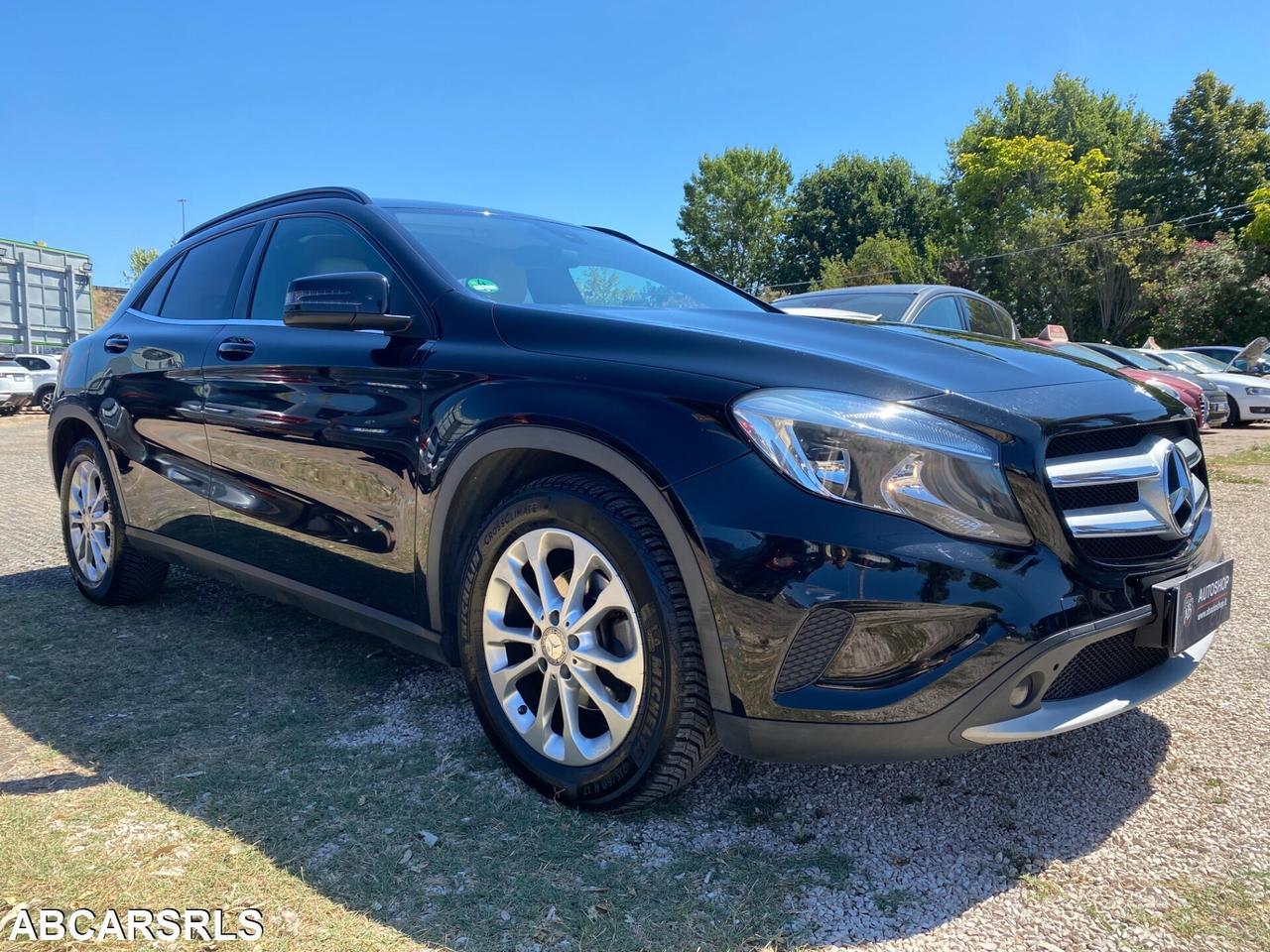 MERCEDES - Classe GLA - GLA 200 d Automatic 4Matic