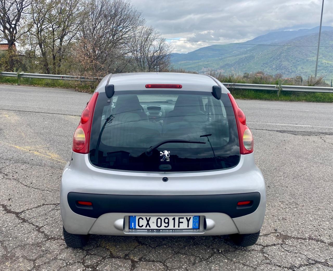 Peugeot 107 1.0 68CV 5p. Benzina