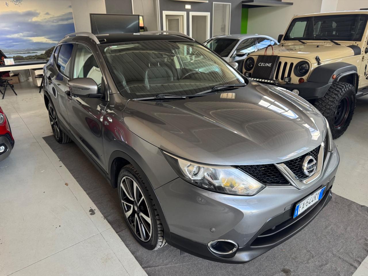 Nissan Qashqai 1.6 dCi tetto/camera