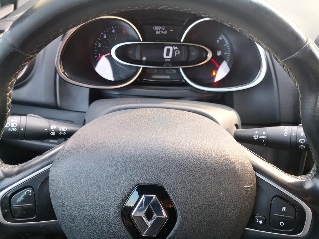 Renault Clio dCi 8V 90CV EDC Start&Stop 5 porte Energy Intens