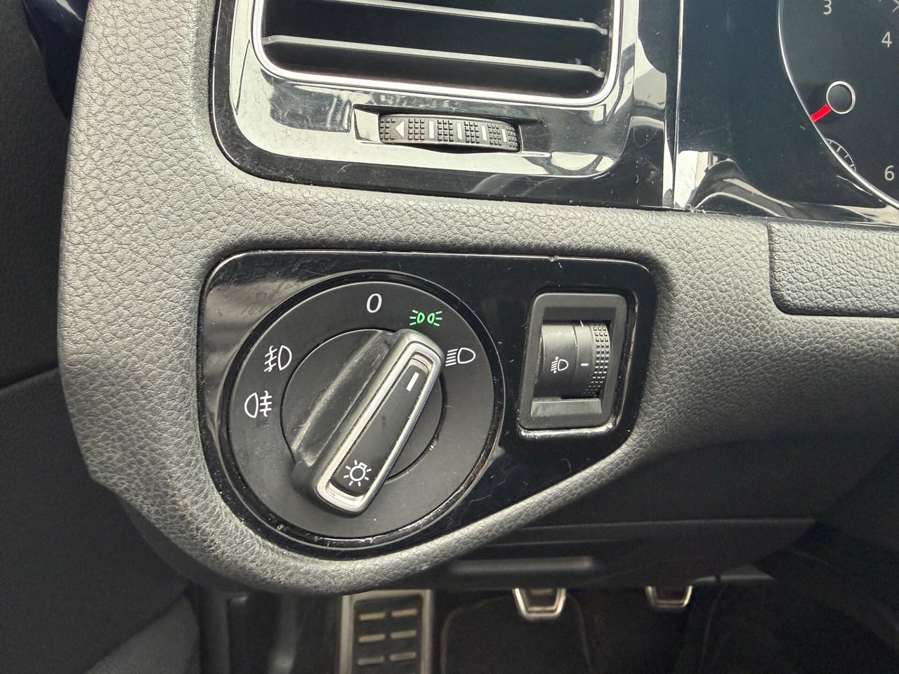 VW GOLF 7 R-LINE 1.6TDI GANCIO TRAINO 1500kg
