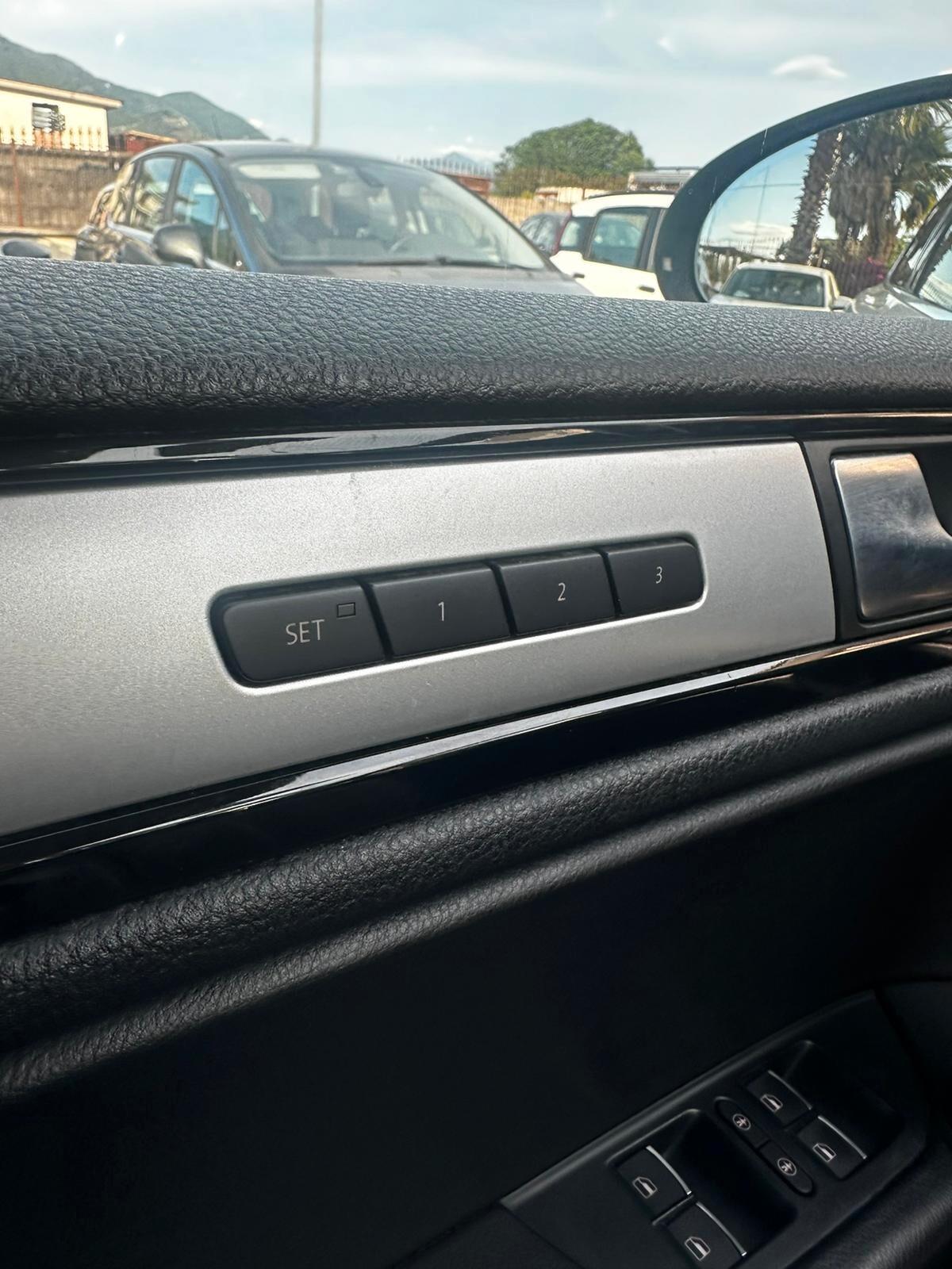 Volkswagen Touareg 3.0 TDI 245 CV tiptronic BlueMotion Technology