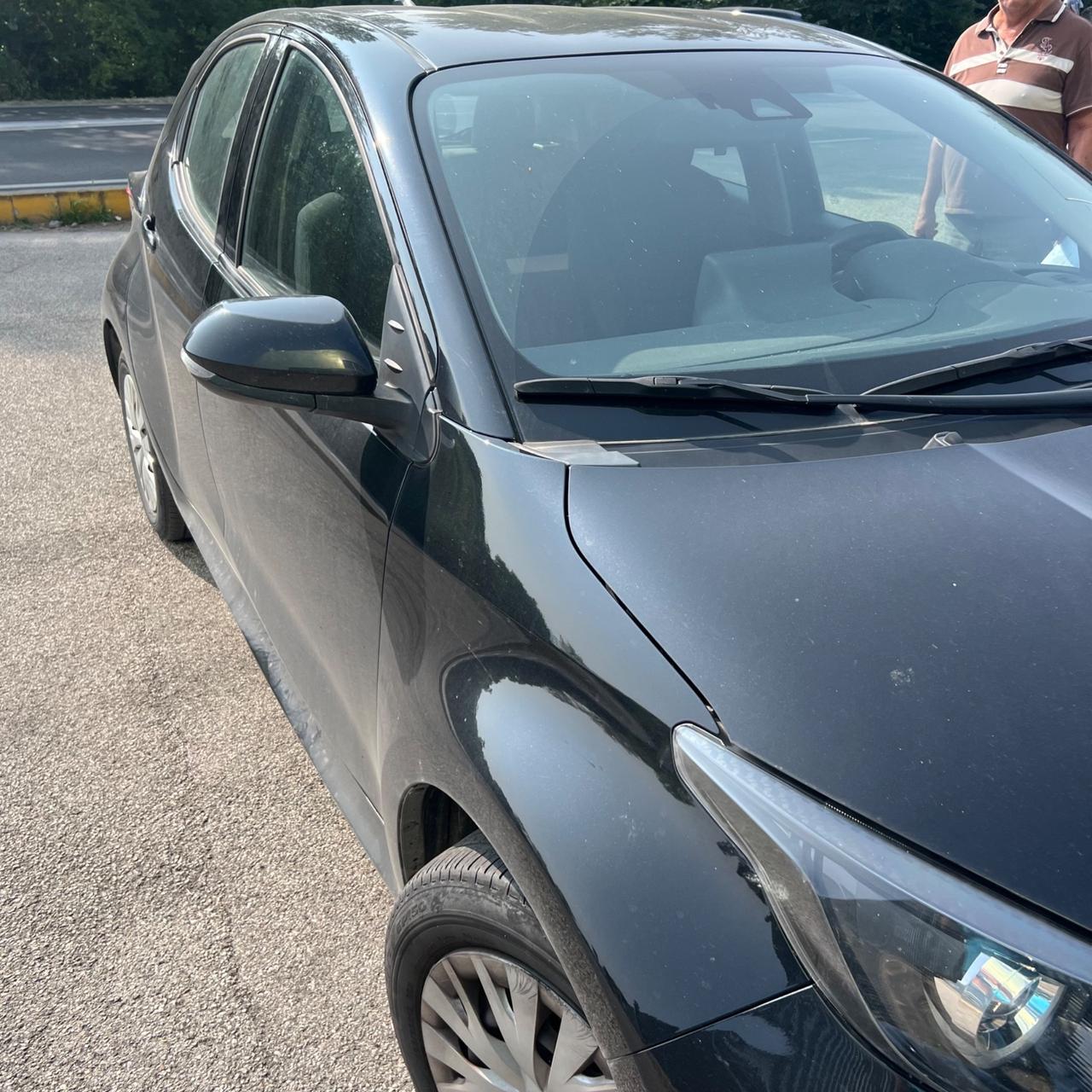 Toyota Yaris 1.0 5 porte Active