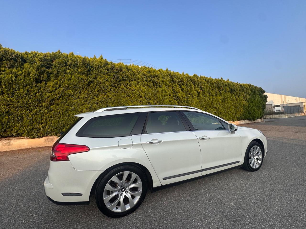 Citroen C5 BlueHDi 180 EAT6 S&S Hydractive Business Tourer