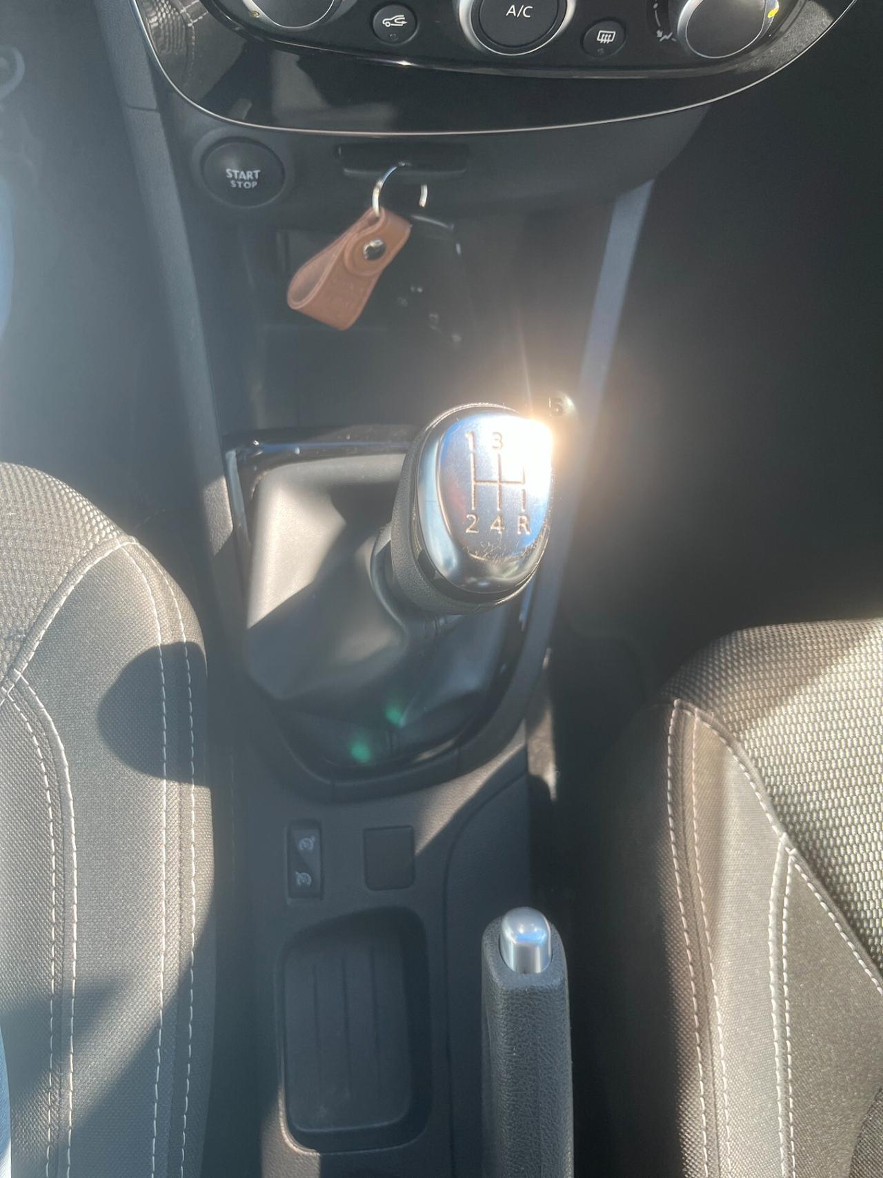 Renault Clio TCe 12V 90 CV GPL 5 porte Moschino Intens