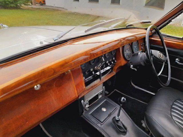 JAGUAR MK II targhe italiane OK PERMUTE Leggere bene