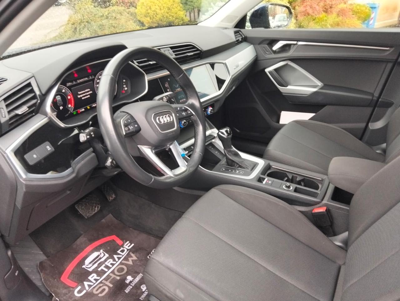 Audi Q3 35 TDI S tronic Business